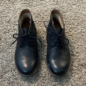 Boy’s Johnston and Murphy Calder Leather Lace-Up Chukka Boots